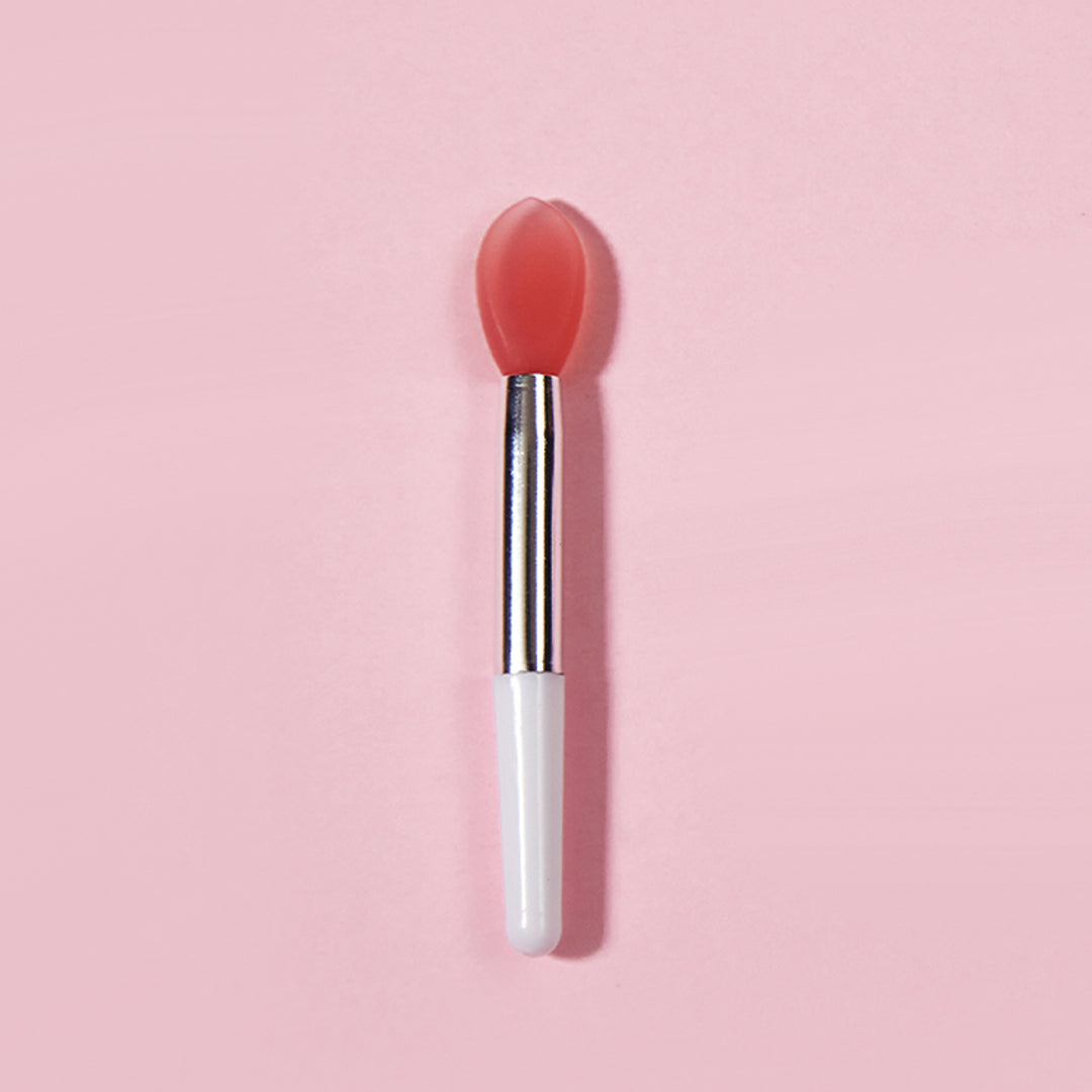 

Lip Applicator